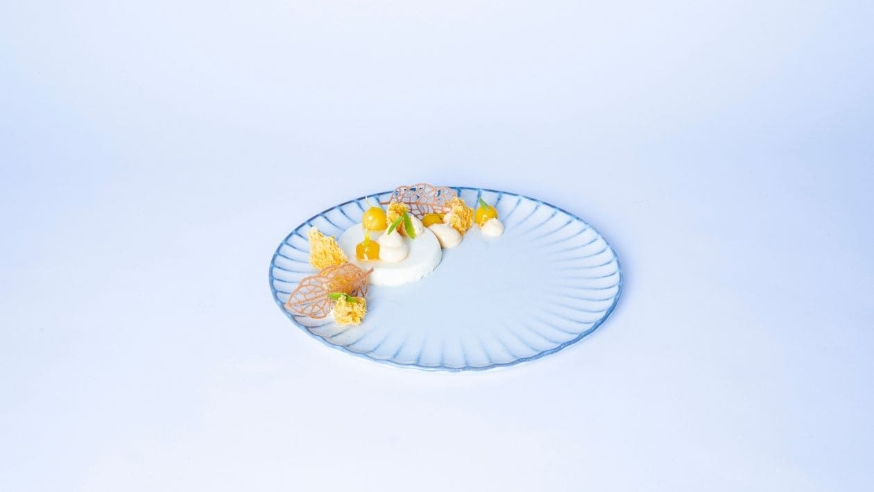 Sitronverbena panna cotta, crispy mango sukkerbrød og mangomousse – Oppskrift Sitronverbena panna cotta, crispy mango sukkerbrød og mangomousse – Oppskrift